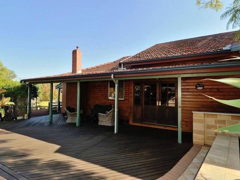 44 Stuart Street, Koongamia WA 6056