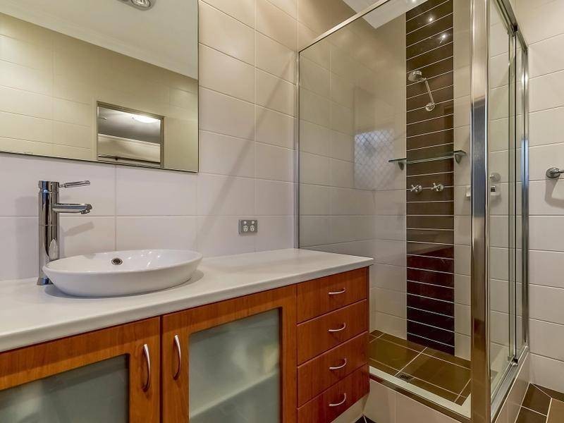 64 Gallipoli Drive, Greenmount WA 6056