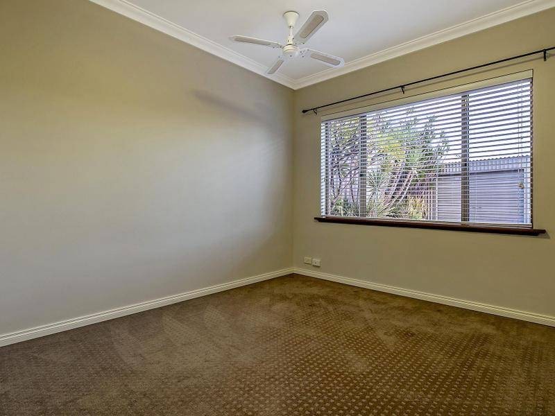 64 Gallipoli Drive, Greenmount WA 6056