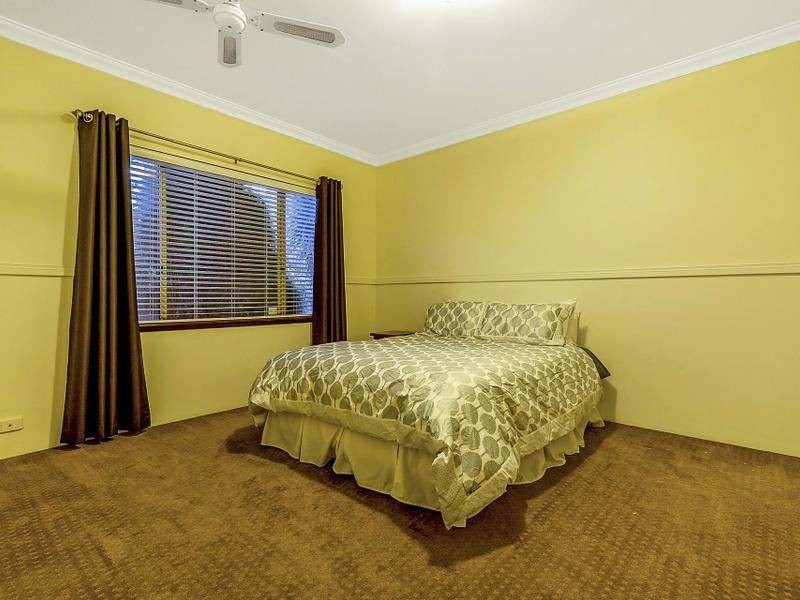 64 Gallipoli Drive, Greenmount WA 6056