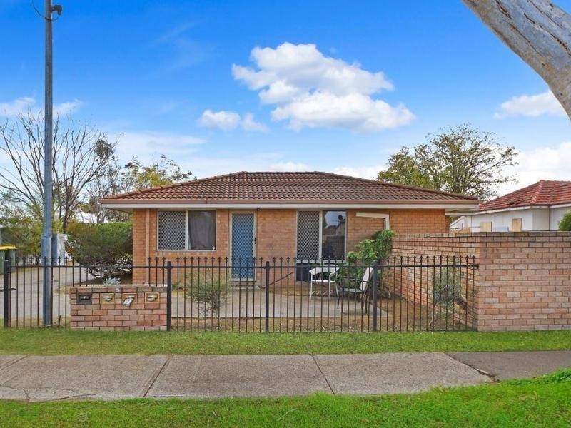 5 Mathoura Street, Midland WA 6056