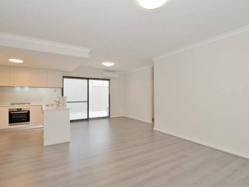 1/16 Dudley Street, Midland WA 6056