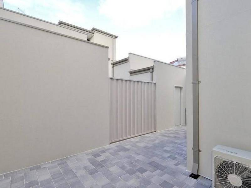 1/16 Dudley Street, Midland WA 6056