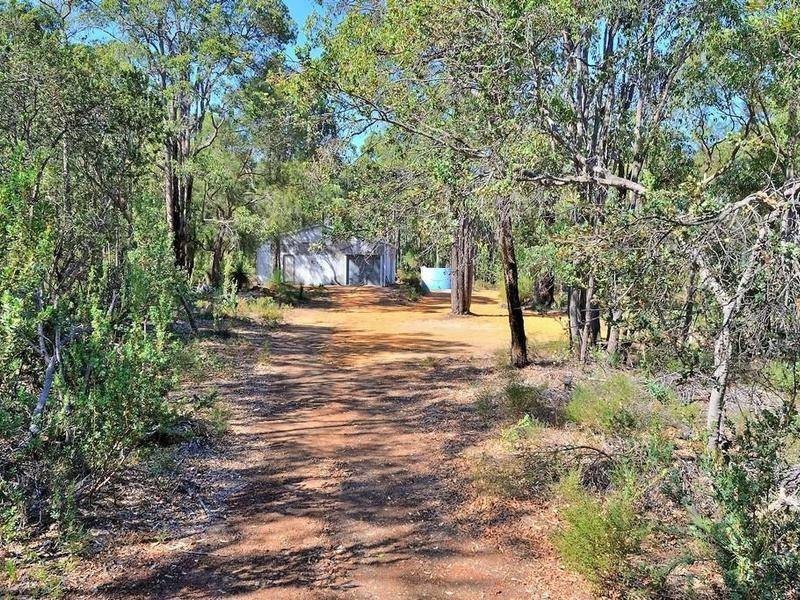 28 Ashburton Rise, Gidgegannup WA 6083