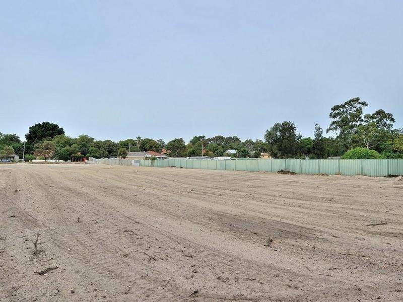 11 Balfour Road, Swan View WA 6056