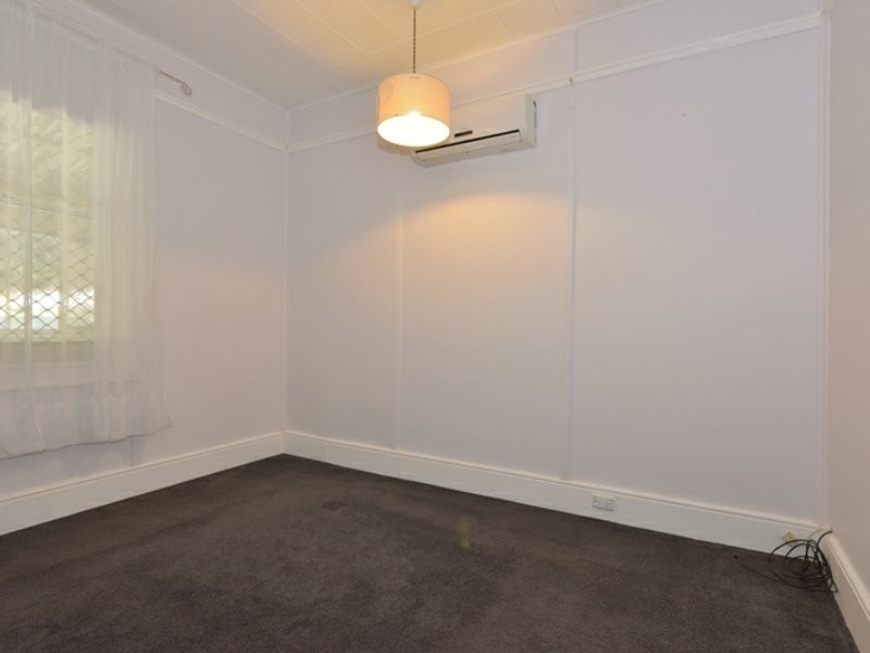 10A Ewart Street, Midvale WA 6056