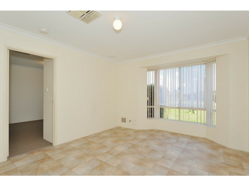 Unit 3/51 Burton Retreat, Stratton WA 6056