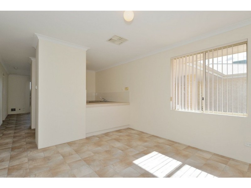 Unit 3/51 Burton Retreat, Stratton WA 6056