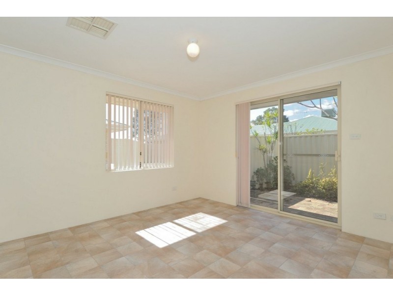 Unit 3/51 Burton Retreat, Stratton WA 6056