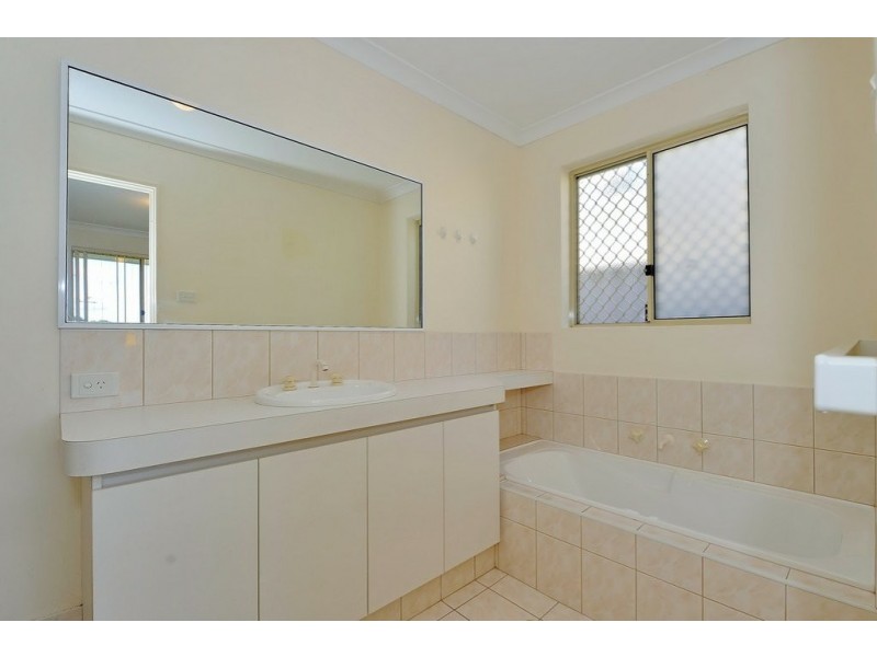 Unit 3/51 Burton Retreat, Stratton WA 6056