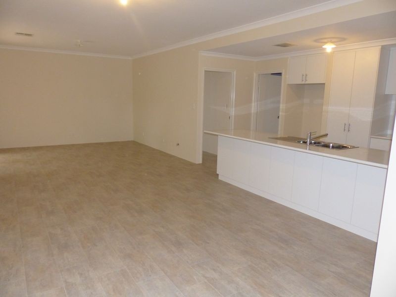 3 Anderson Road, Forrestfield WA 6058