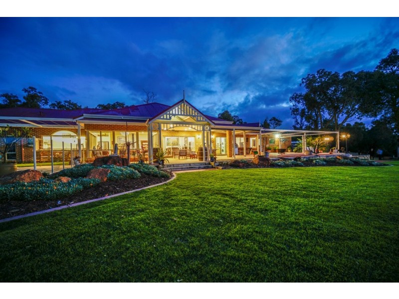 421 Berry Road, Gidgegannup WA 6083