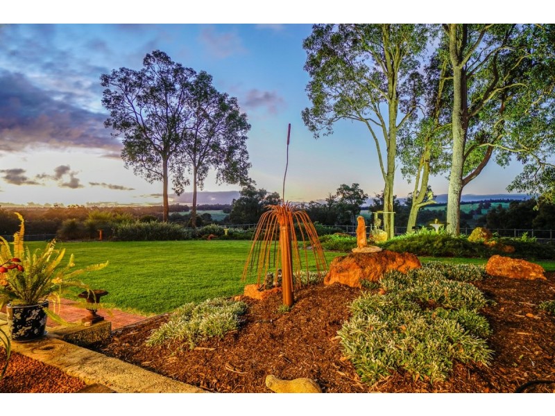 421 Berry Road, Gidgegannup WA 6083