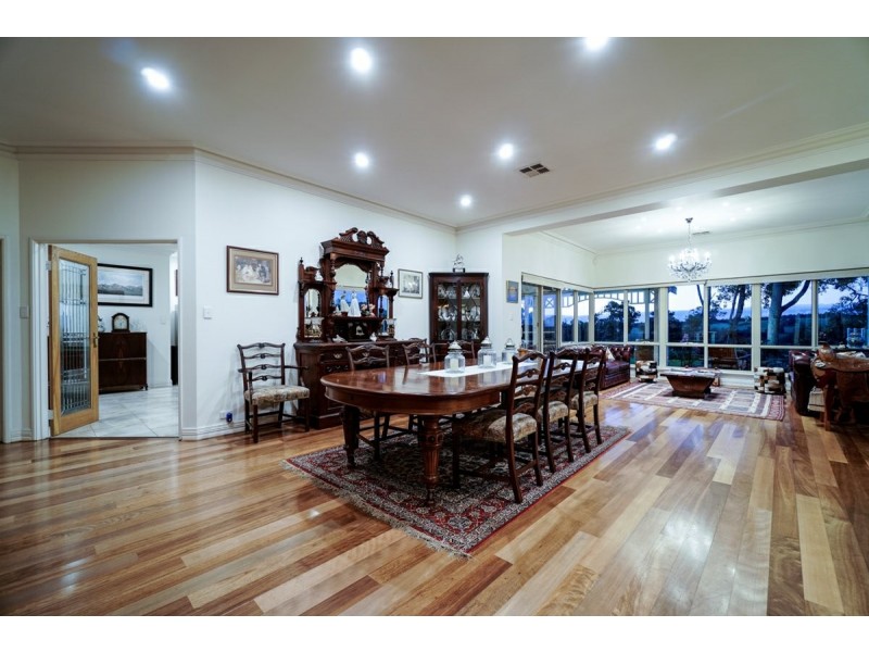 421 Berry Road, Gidgegannup WA 6083