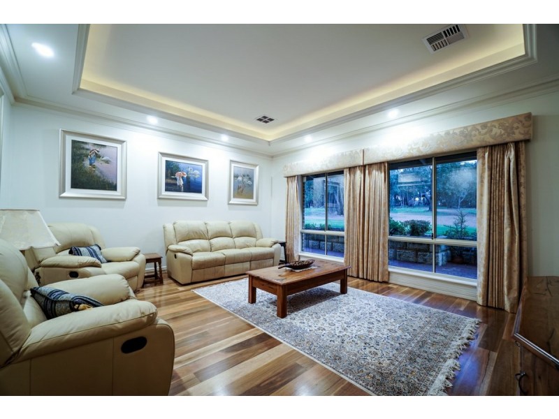 421 Berry Road, Gidgegannup WA 6083