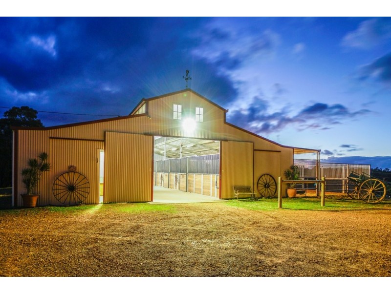 421 Berry Road, Gidgegannup WA 6083