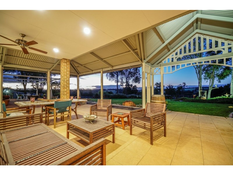 421 Berry Road, Gidgegannup WA 6083