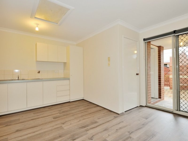 9/2 Frederic Street, Midland WA 6056