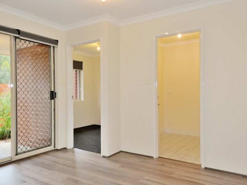 9/2 Frederic Street, Midland WA 6056