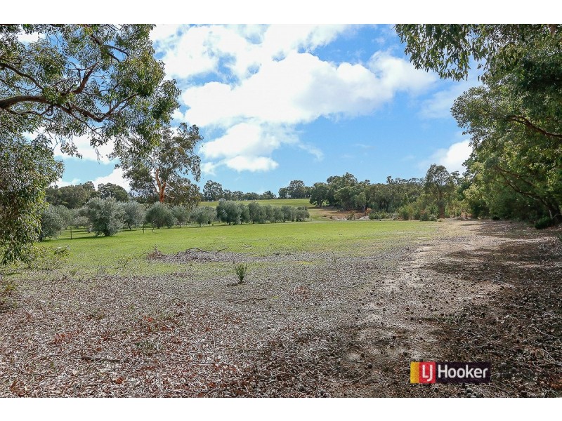 159 Clenton Road, Gidgegannup WA 6083