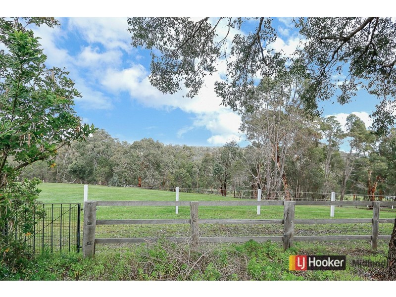 159 Clenton Road, Gidgegannup WA 6083