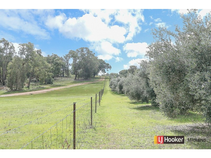 159 Clenton Road, Gidgegannup WA 6083