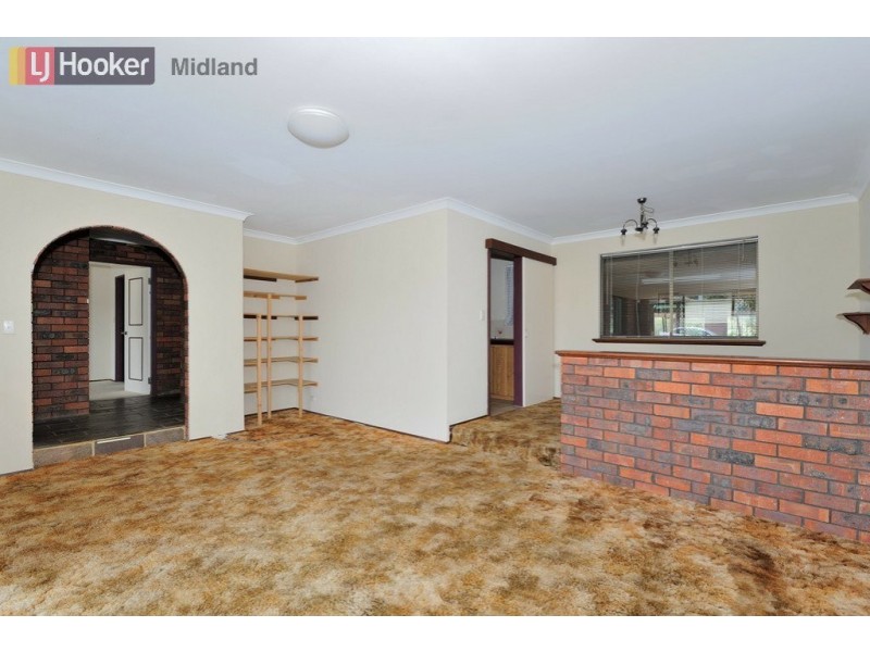 80 Markham Way, Swan View WA 6056