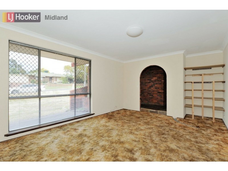 80 Markham Way, Swan View WA 6056