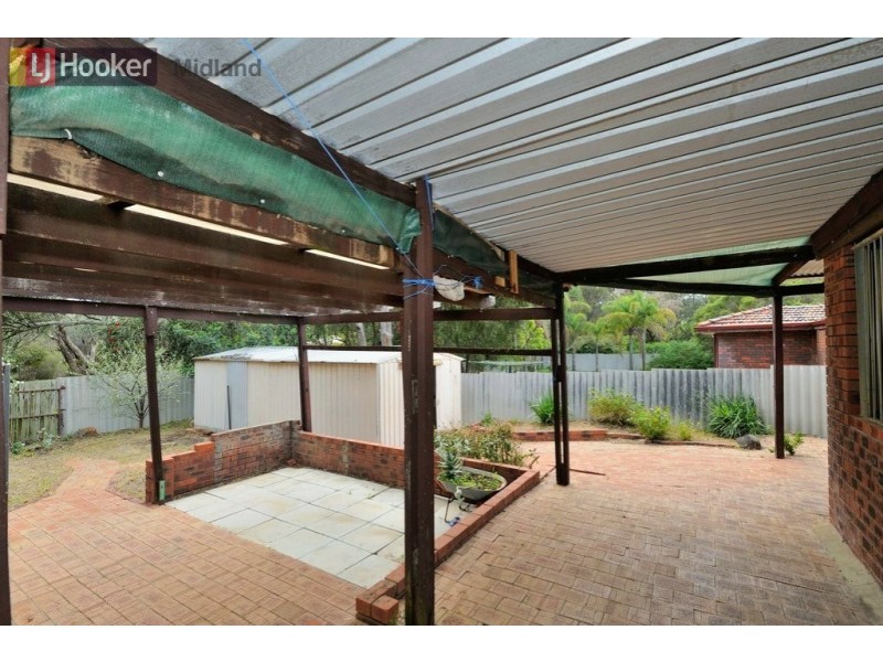 80 Markham Way, Swan View WA 6056