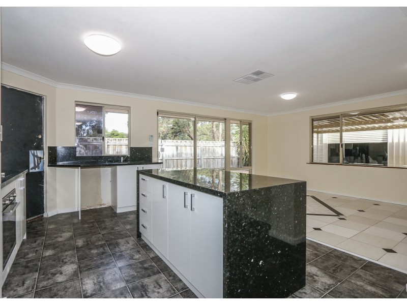 16 Altai Dale, Stratton WA 6056