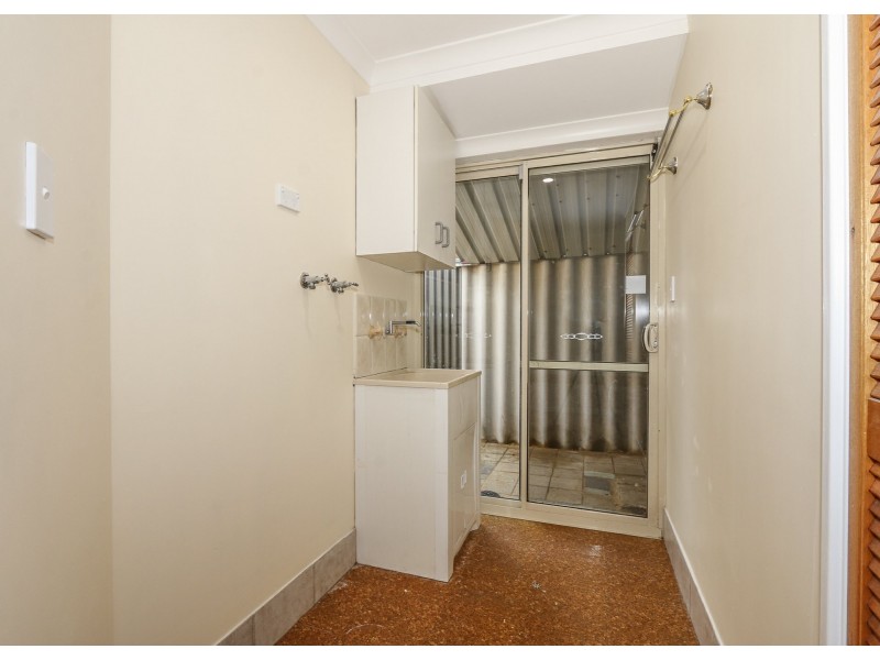 16 Altai Dale, Stratton WA 6056