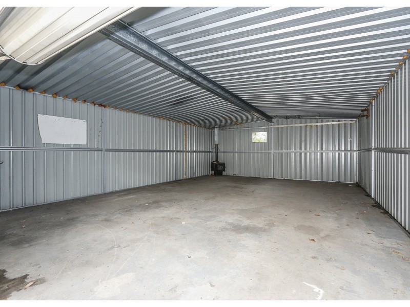 16 Altai Dale, Stratton WA 6056