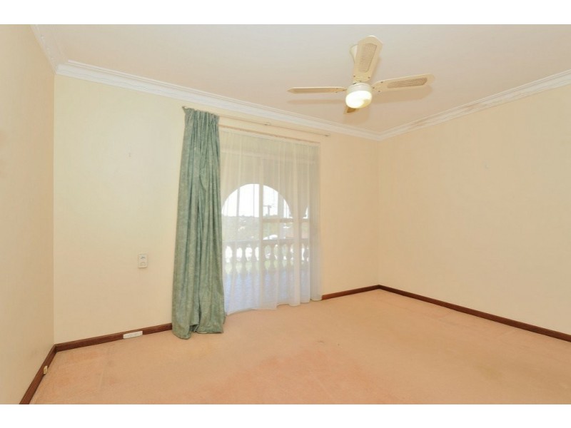 9 Kingsfield Avenue, Swan View WA 6056