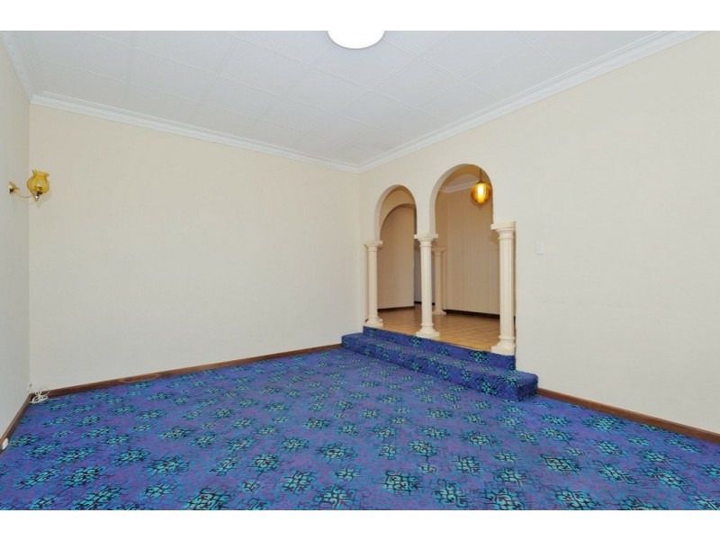 9 Kingsfield Avenue, Swan View WA 6056