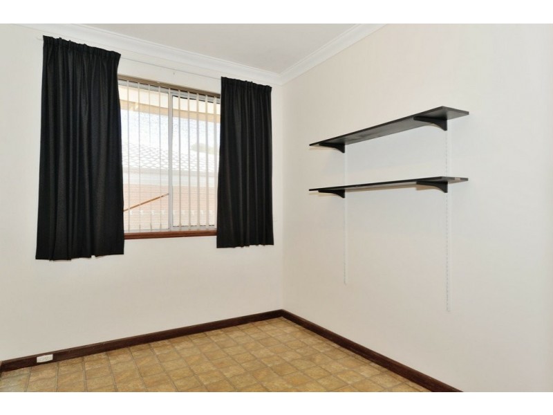 9 Kingsfield Avenue, Swan View WA 6056