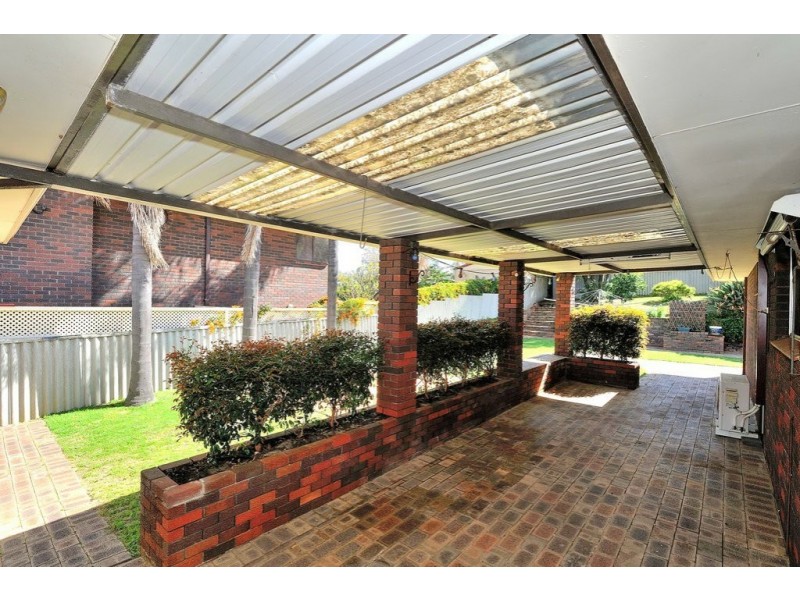 9 Kingsfield Avenue, Swan View WA 6056
