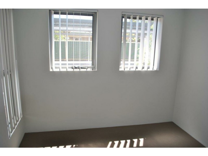 5/13 Spring Avenue, Midland WA 6056