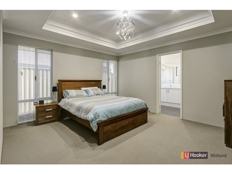 42 Cranwood Crescent, Viveash WA 6056