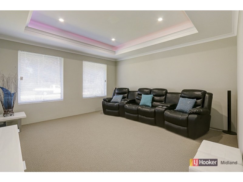 42 Cranwood Crescent, Viveash WA 6056