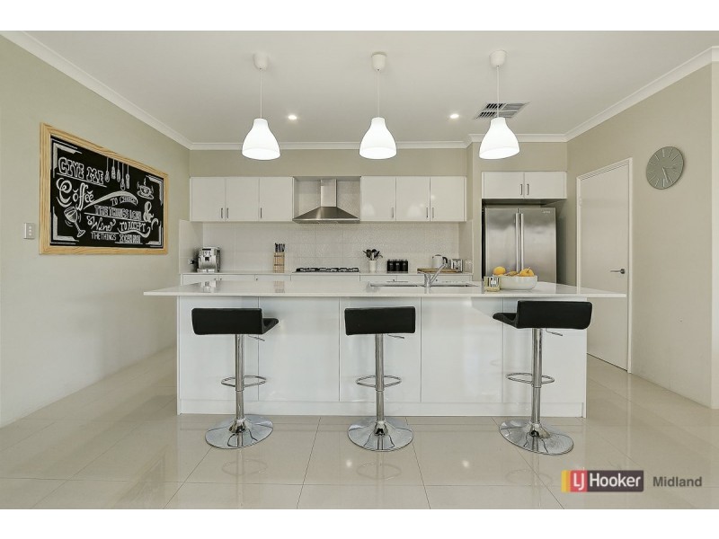 42 Cranwood Crescent, Viveash WA 6056