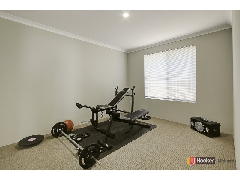 42 Cranwood Crescent, Viveash WA 6056