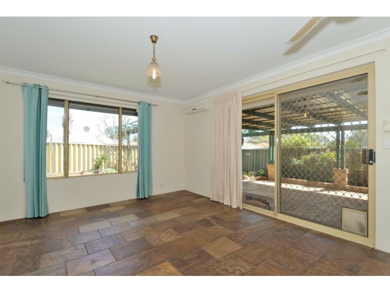 38 Edwards Entrance, Stratton WA 6056