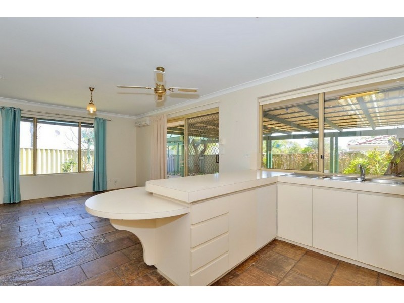 38 Edwards Entrance, Stratton WA 6056