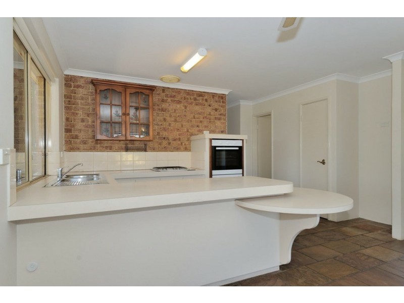 38 Edwards Entrance, Stratton WA 6056