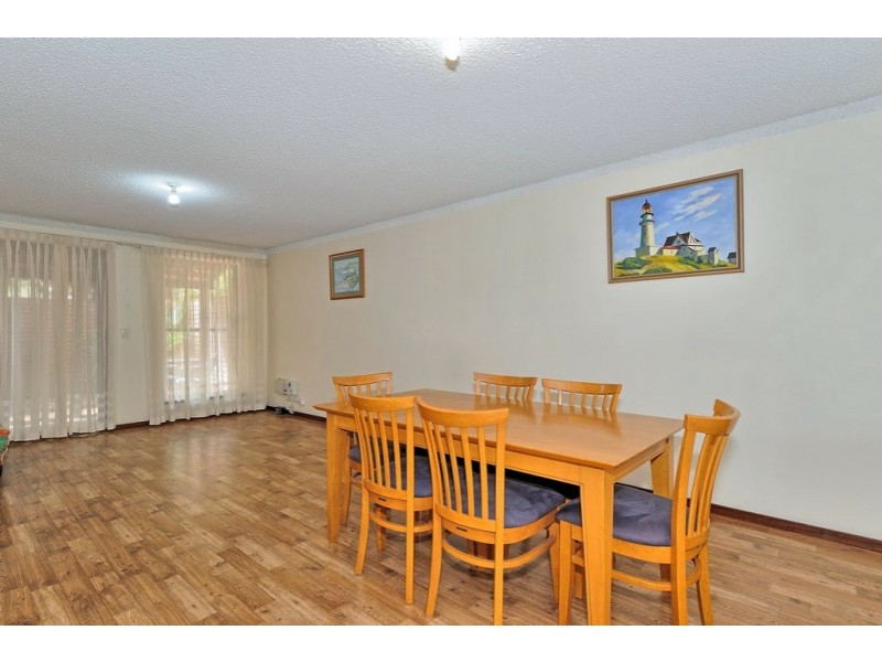 2/43 Lockhart Street, Como WA 6152