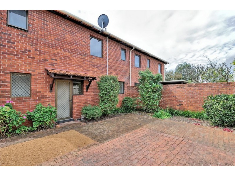 2/43 Lockhart Street, Como WA 6152