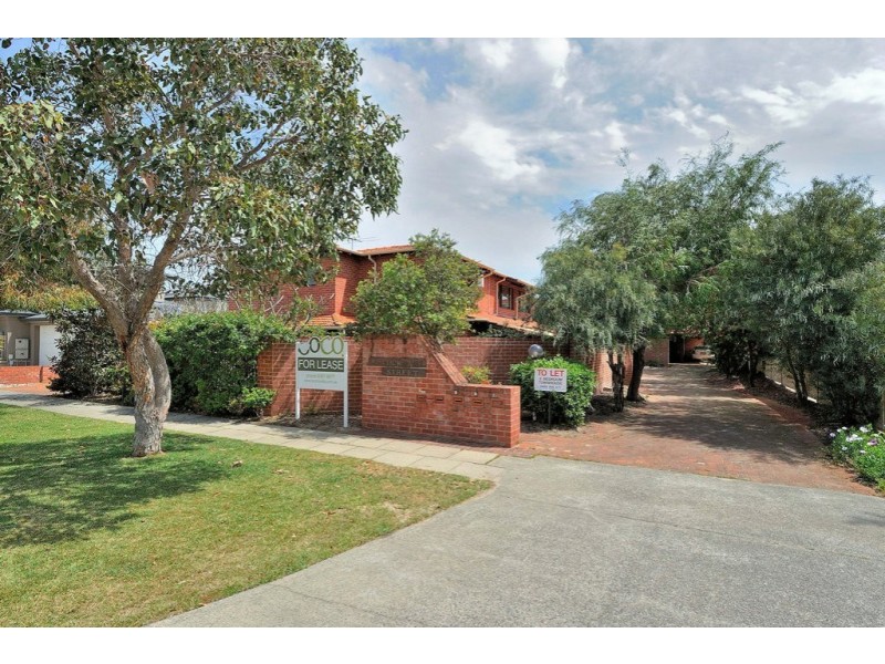 2/43 Lockhart Street, Como WA 6152