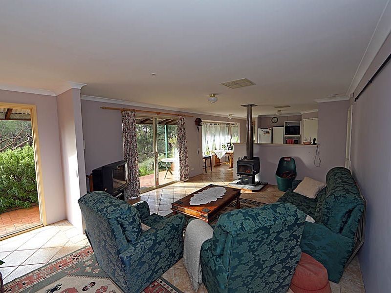 94 Old Coach Road, Gidgegannup WA 6083
