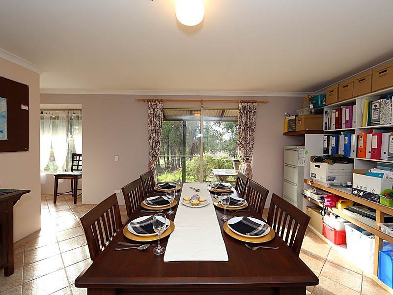 94 Old Coach Road, Gidgegannup WA 6083
