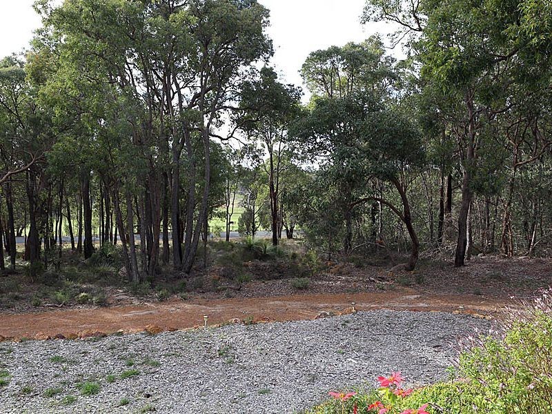 94 Old Coach Road, Gidgegannup WA 6083